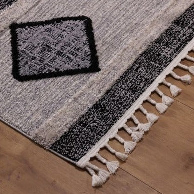 מעבר לעמוד מוצר DELANEY | שטיח מעוצב בסגנון בוהו שיק