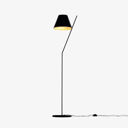 מעבר לעמוד מוצר KUKUI | מנורת עמידה מעוצבת בסגנון מודרני