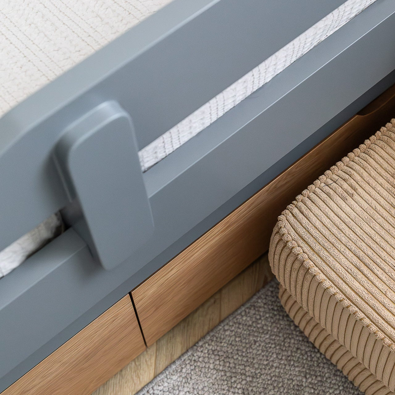 MELOG | מיטת ילדים מעץ עם מגירות אחסון ומיטת חבר