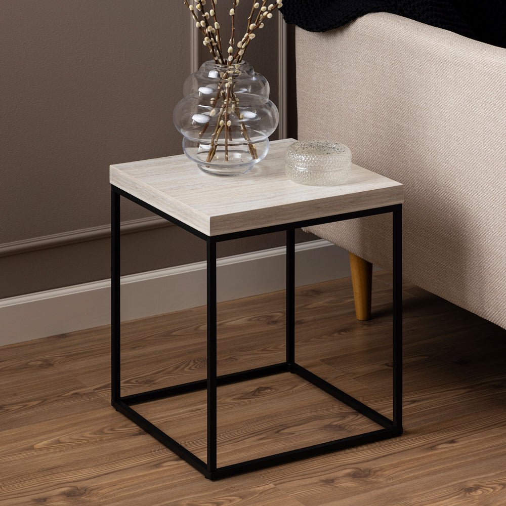 CONG | שולחן צד ריבועי מפורמייקה ומתכת, 40/40 ס"מ