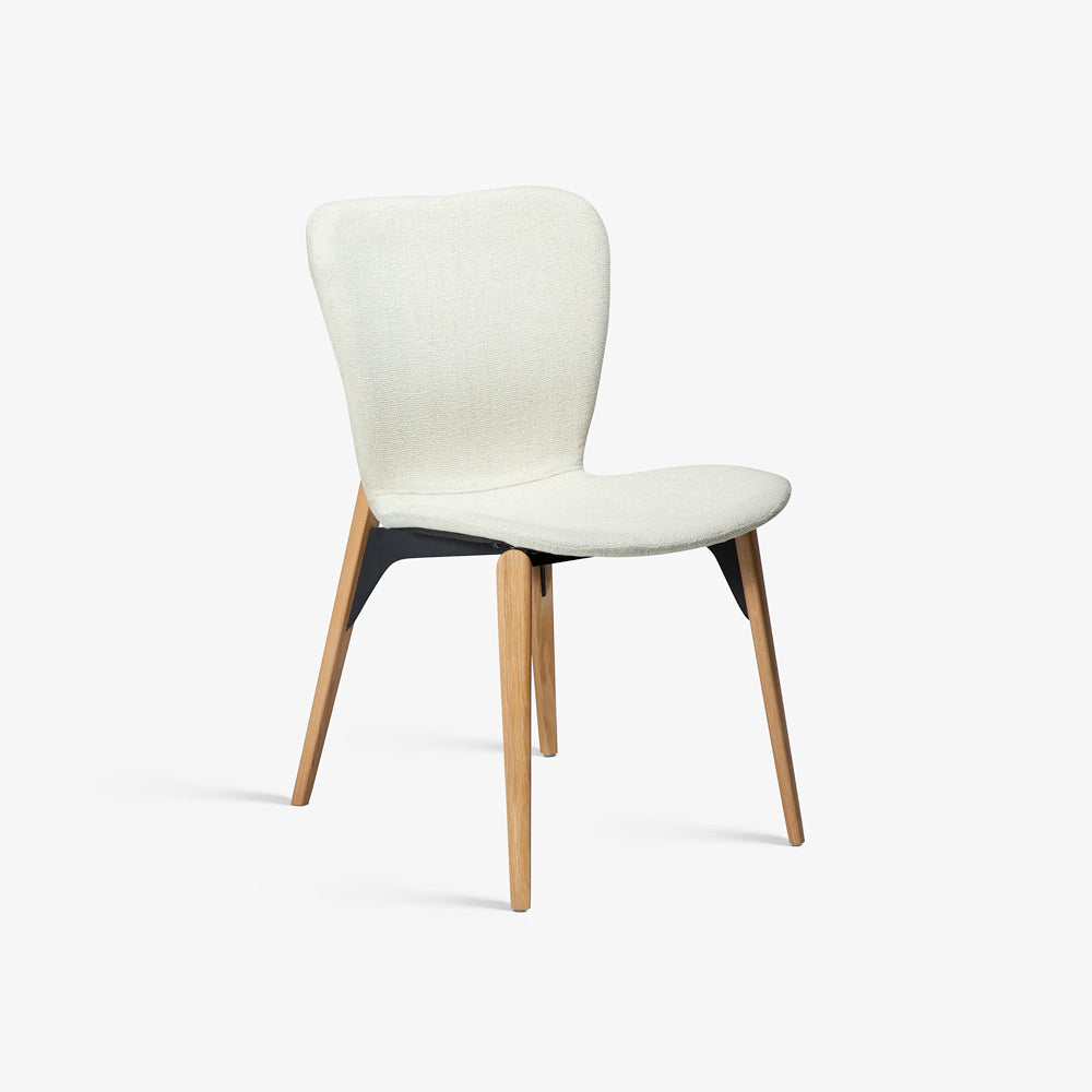 YLVIRA | כיסא מרופד בבד בוקלה בשילוב עץ אלון מלא