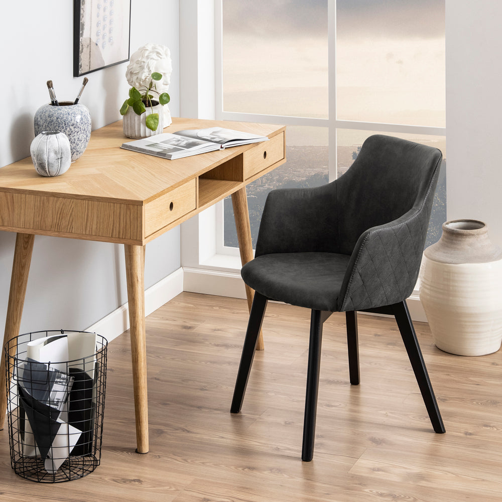 SHIL | כיסא מודרני מרופד עם משענות יד - KUALA