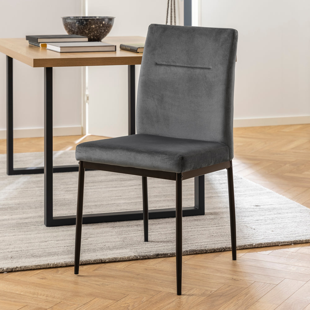 YANTI | כיסא מודרני מרופד בבד קטיפתי - KUALA