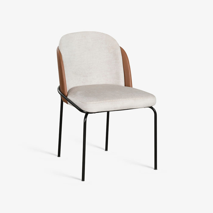 DAAIM | כיסא מרופד מעוצב בסגנון מודרני