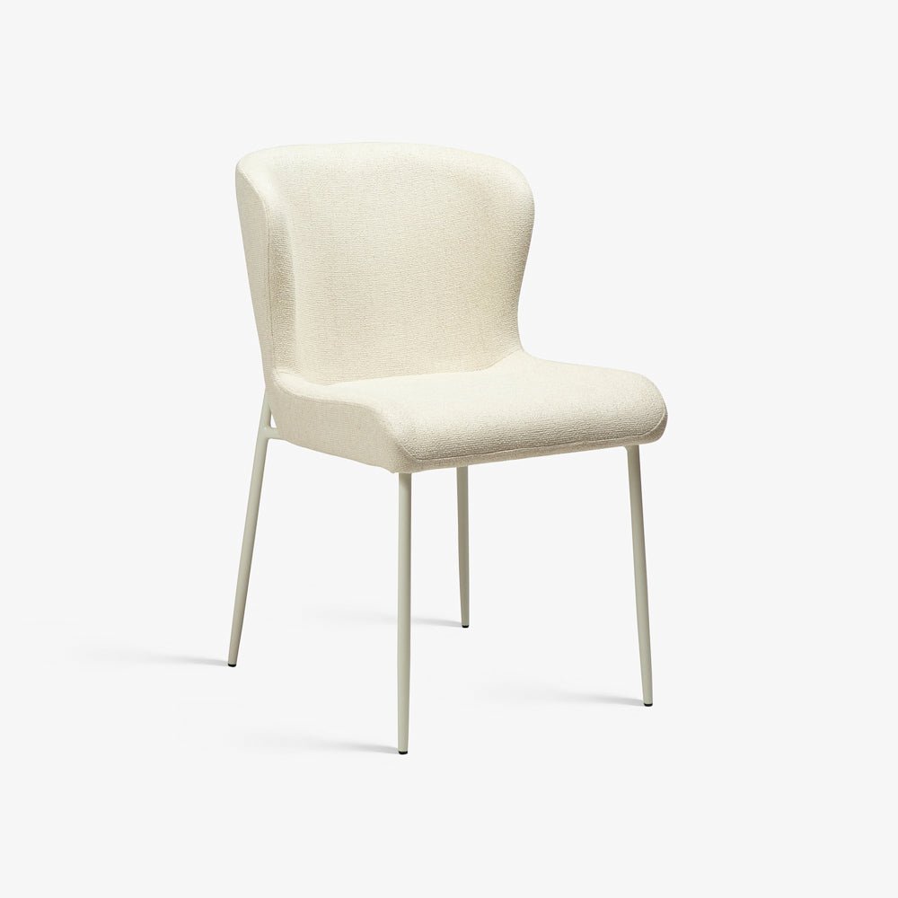 MILI | כיסא מרופד בבד בוקלה בשילוב מתכת בגוון תואם