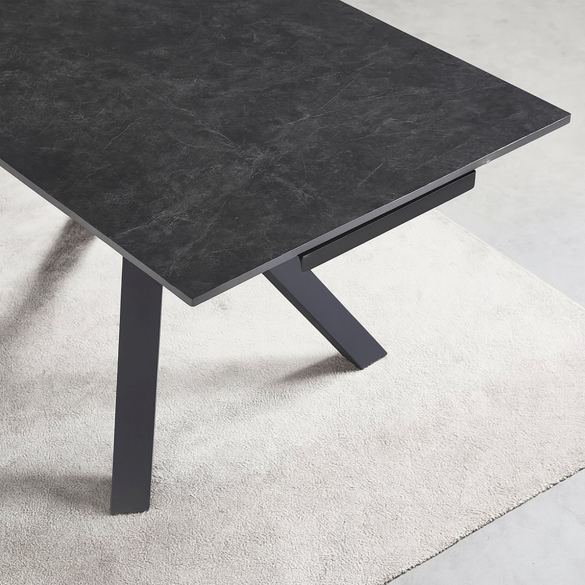 HAKO | שולחן אוכל מלבני נפתח, מגיע בשני גדלים