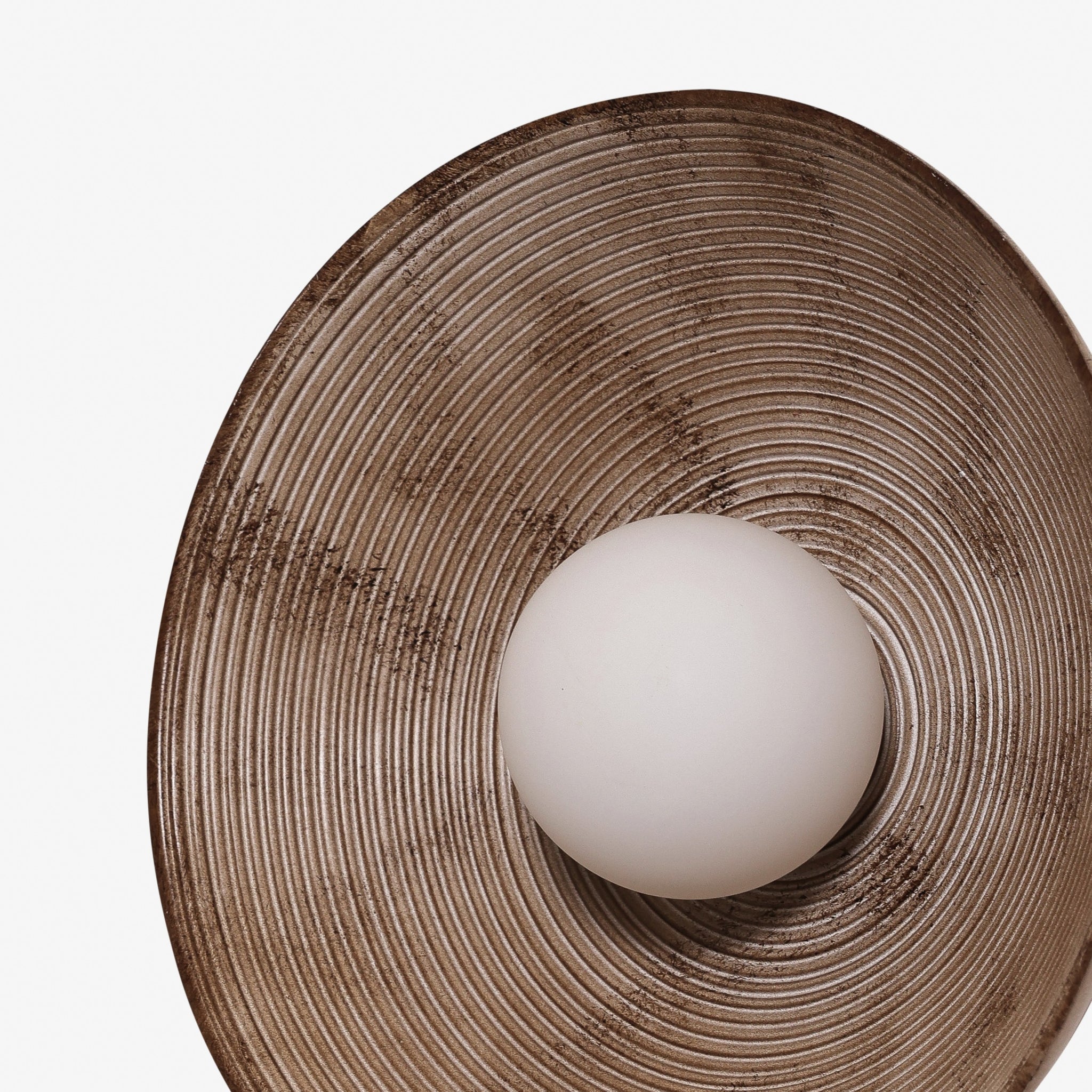 BUNIP | מנורת קיר עגולה ממתכת