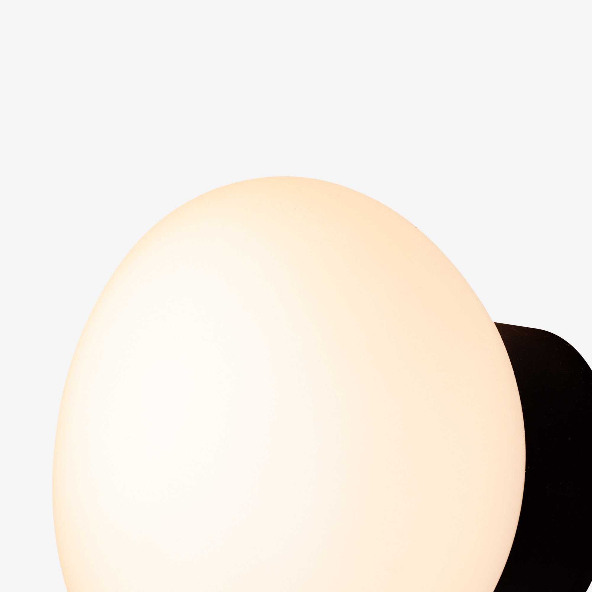 POYEM | מנורת תקרה מעוצבת בסגנון מינימליסטי