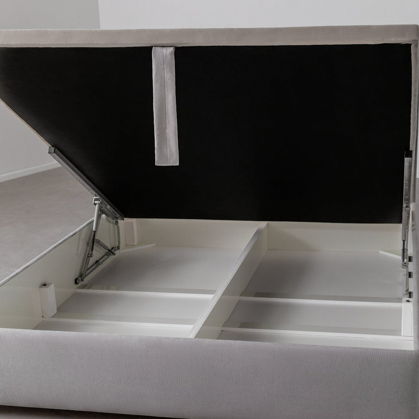 TEMMA | מיטה מודרנית עם תיפורים דקוראטיביים