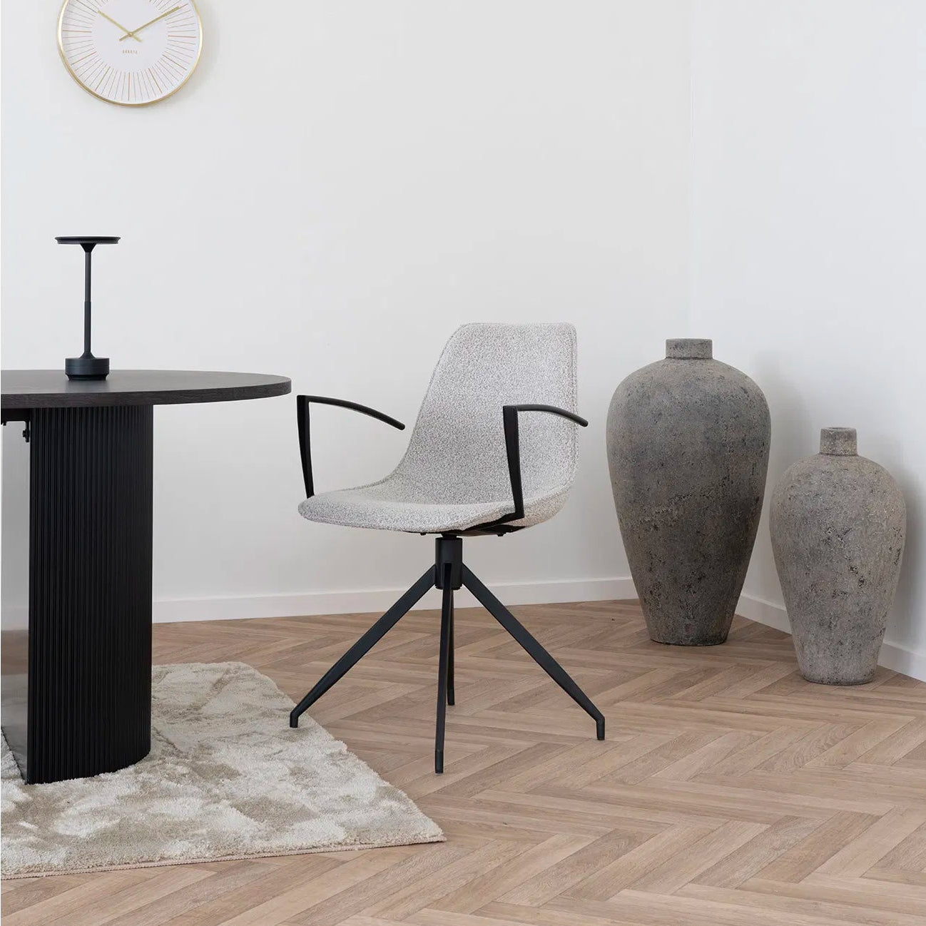 NOTEN | כיסא מסתובב מרופד בבד בוקלה - KUALA