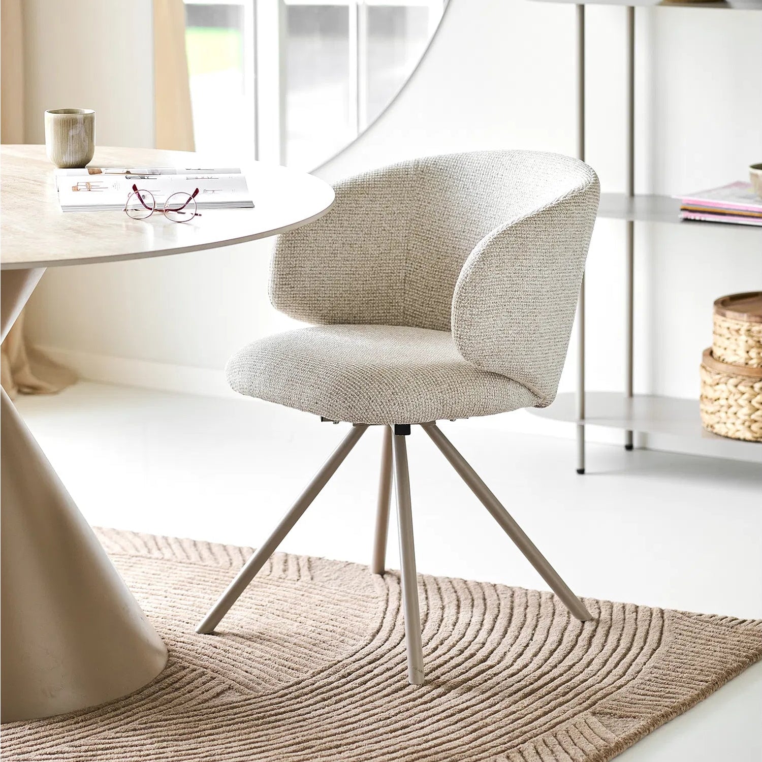 ELOFON | כיסא מרופד מסתובב