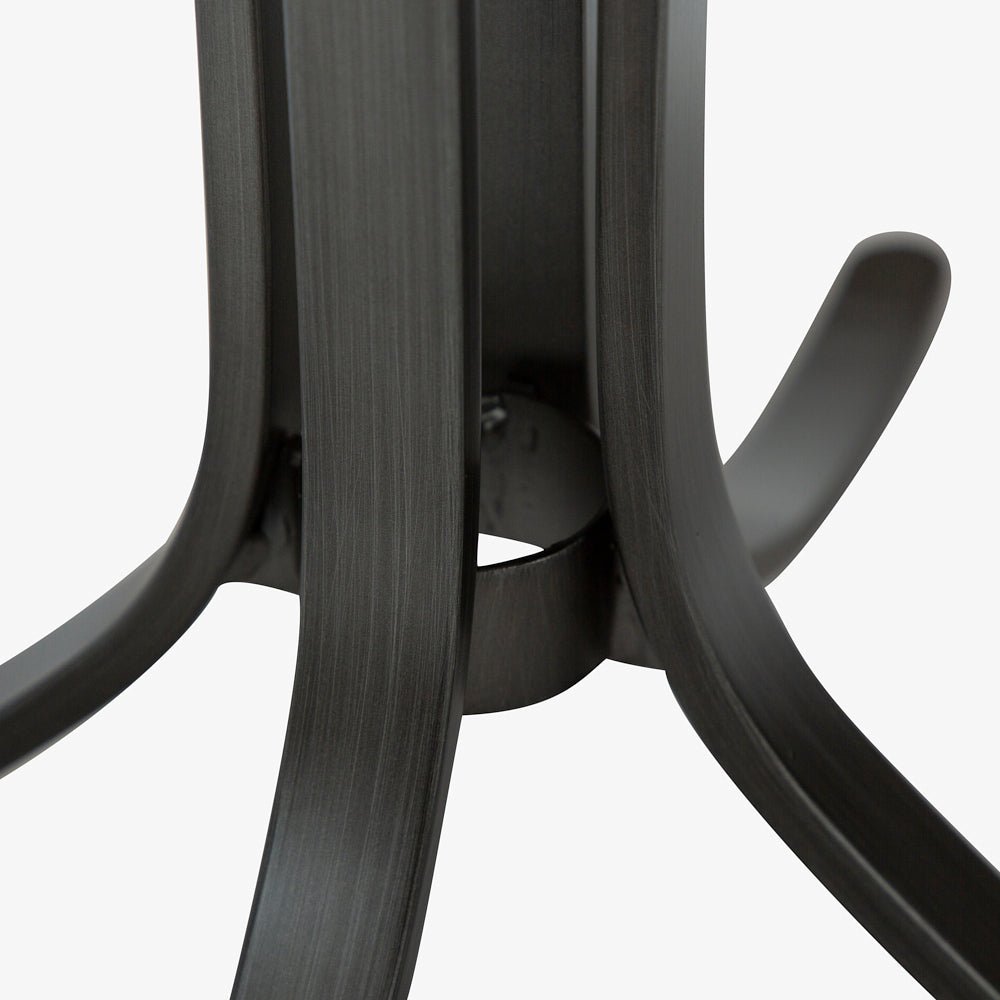 TAVERA | כיסא משרדי מרופד בבד בוקלה בשילוב רגלי מתכת בגוון שחור