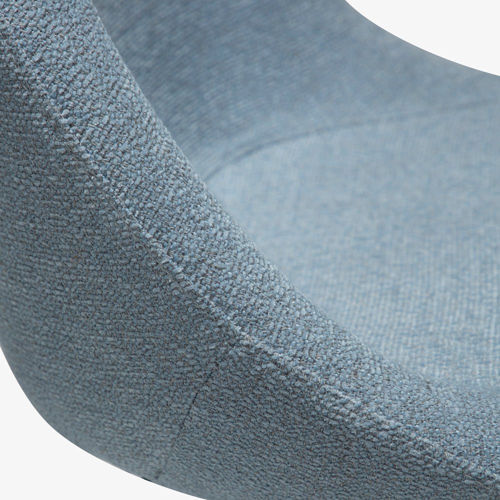 TAVERA | כיסא משרדי מרופד בבד בוקלה בשילוב רגלי מתכת בגוון שחור