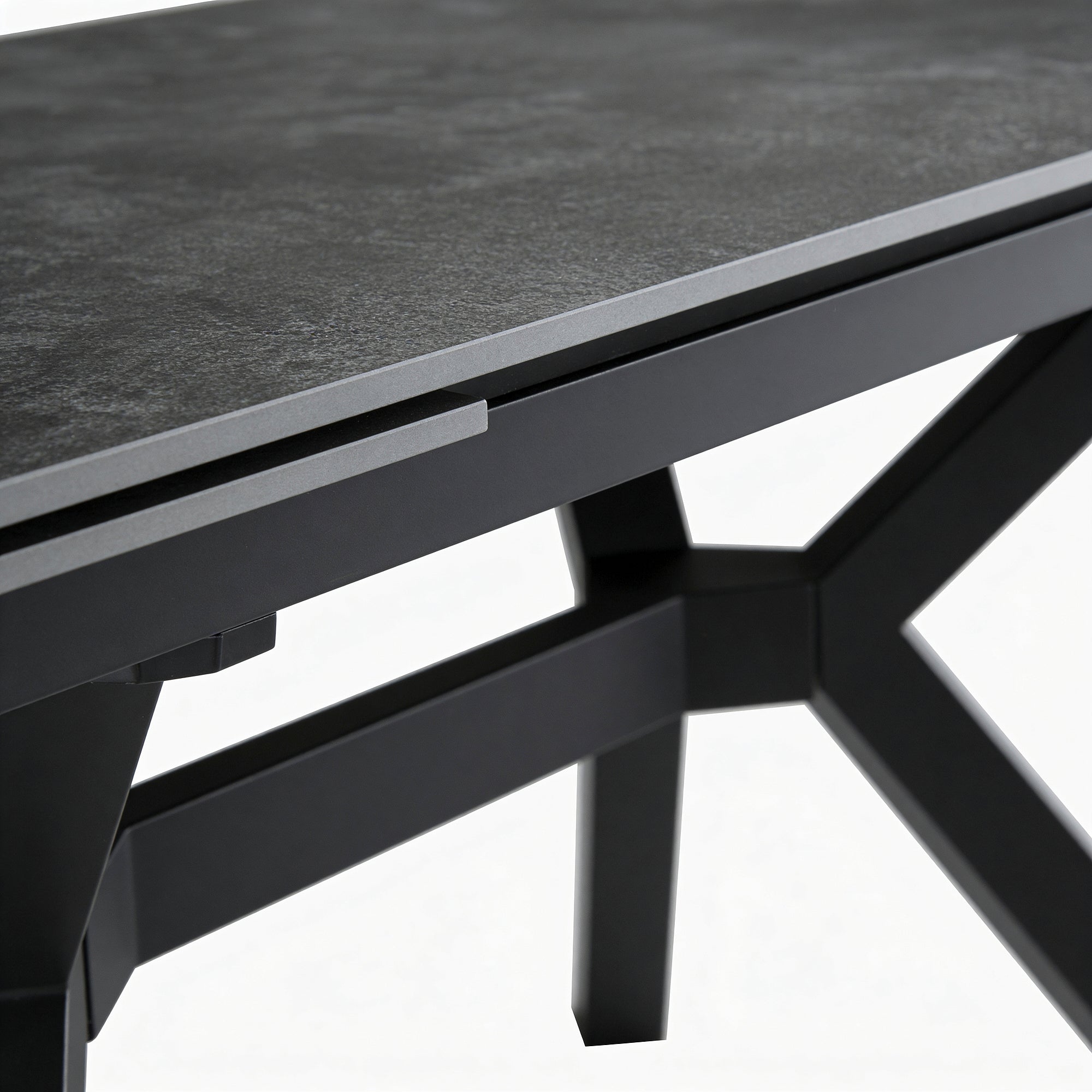 HAKO | שולחן אוכל מלבני נפתח, מגיע בשני גדלים