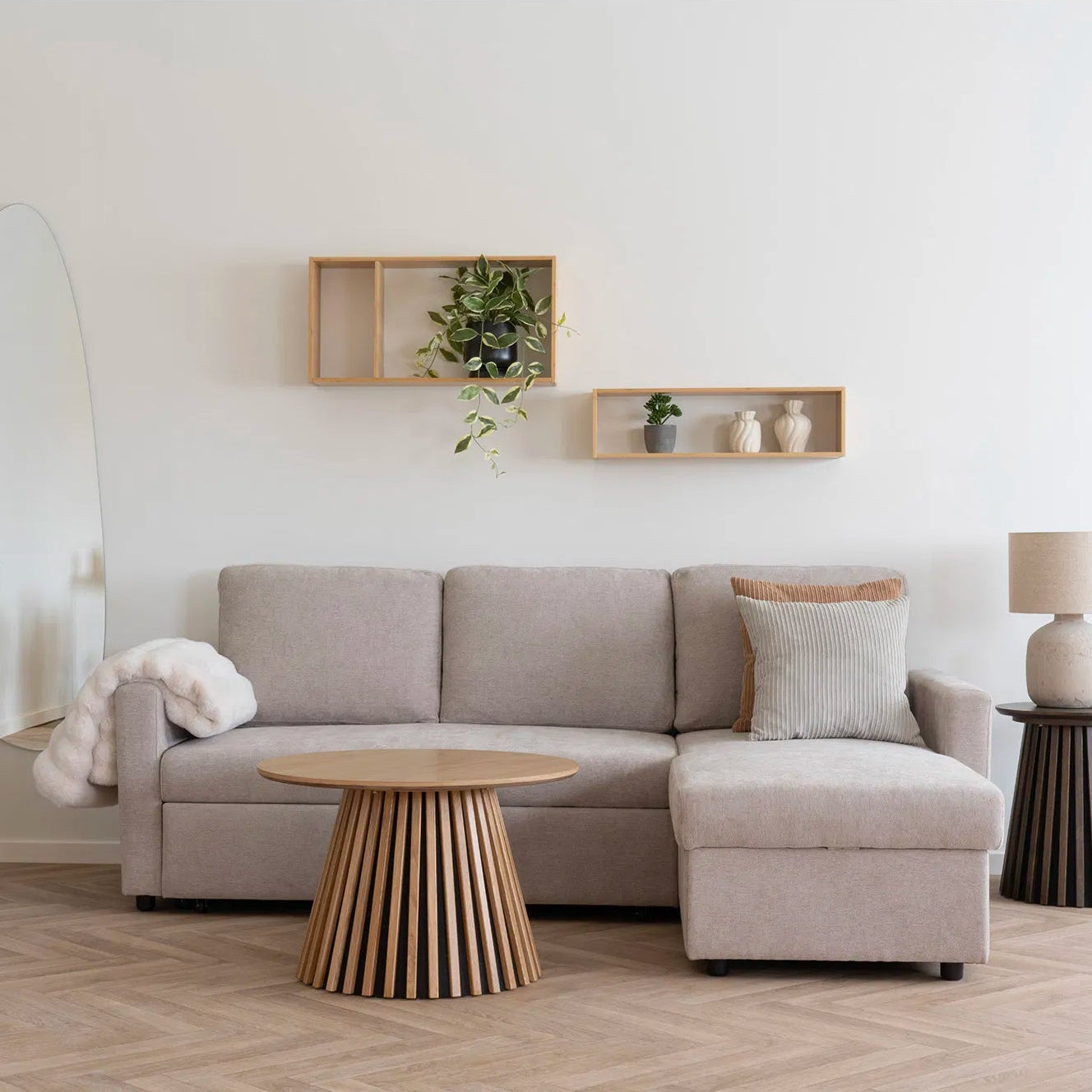 GRIDN | ספה נפתחת למיטה מרופדת בבד אריג, עם תא אחסון - KUALA