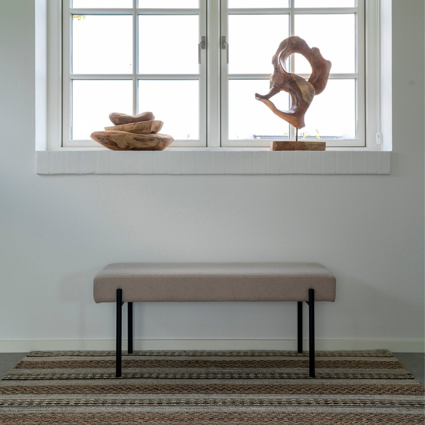 BLOOVA | ספסל מודרני מרופד