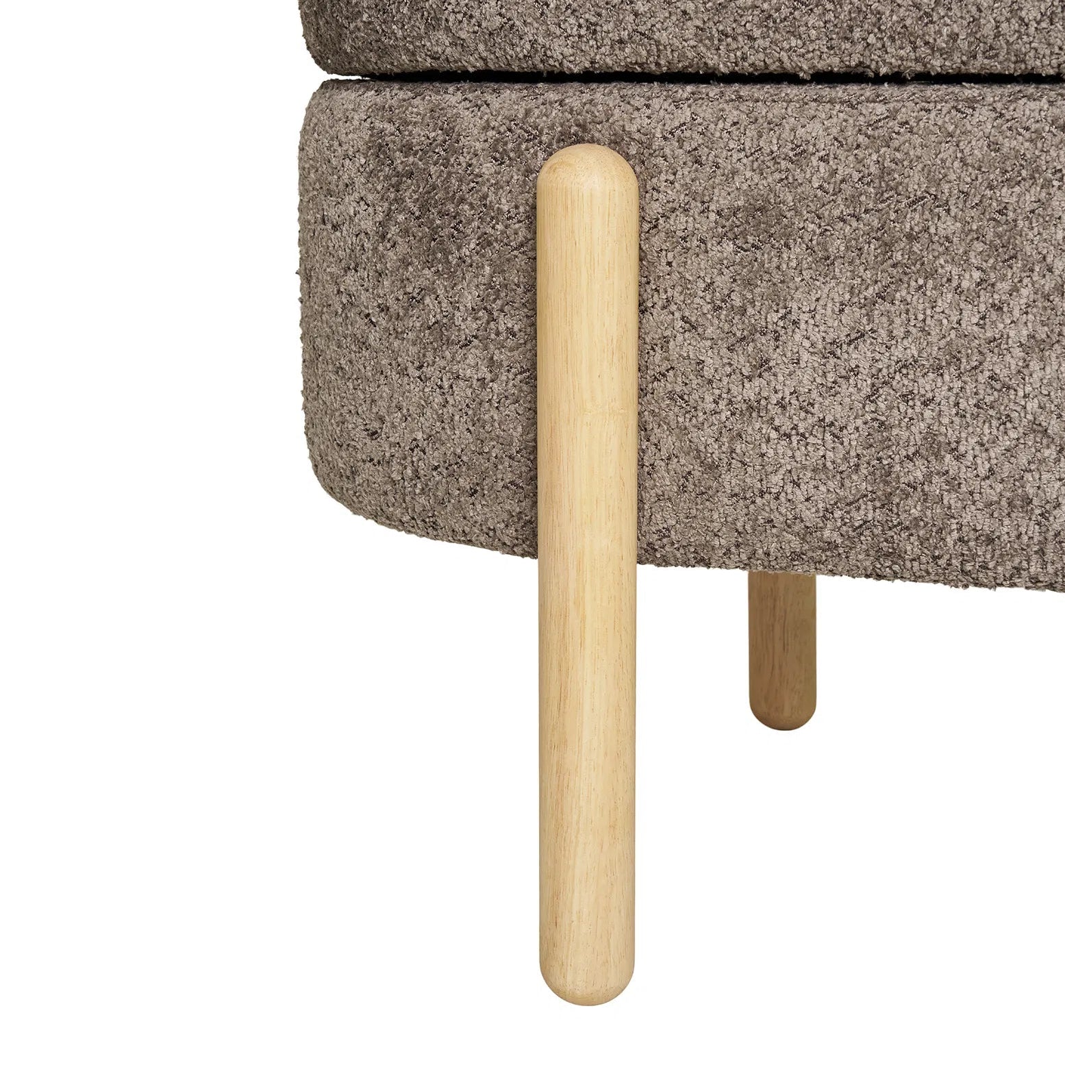 LITEN | ספסל אובלי מרופד עם תא אחסון, בשילוב רגליי עץ - KUALA