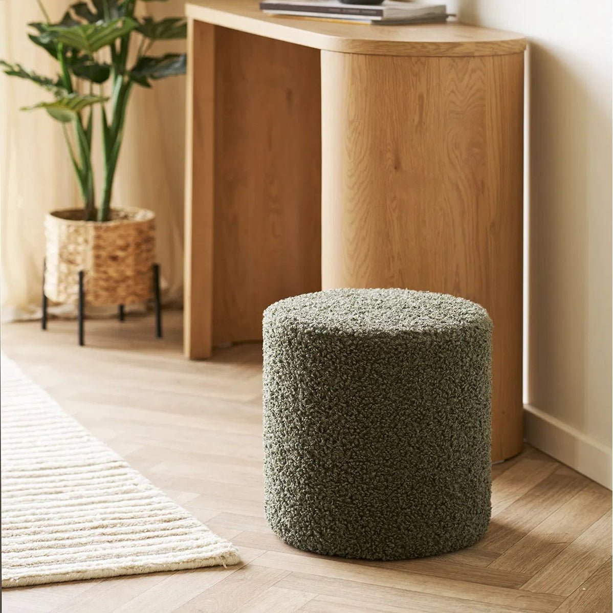 ROLUSE | הדום עגול מרופד בבד טדי - KUALA