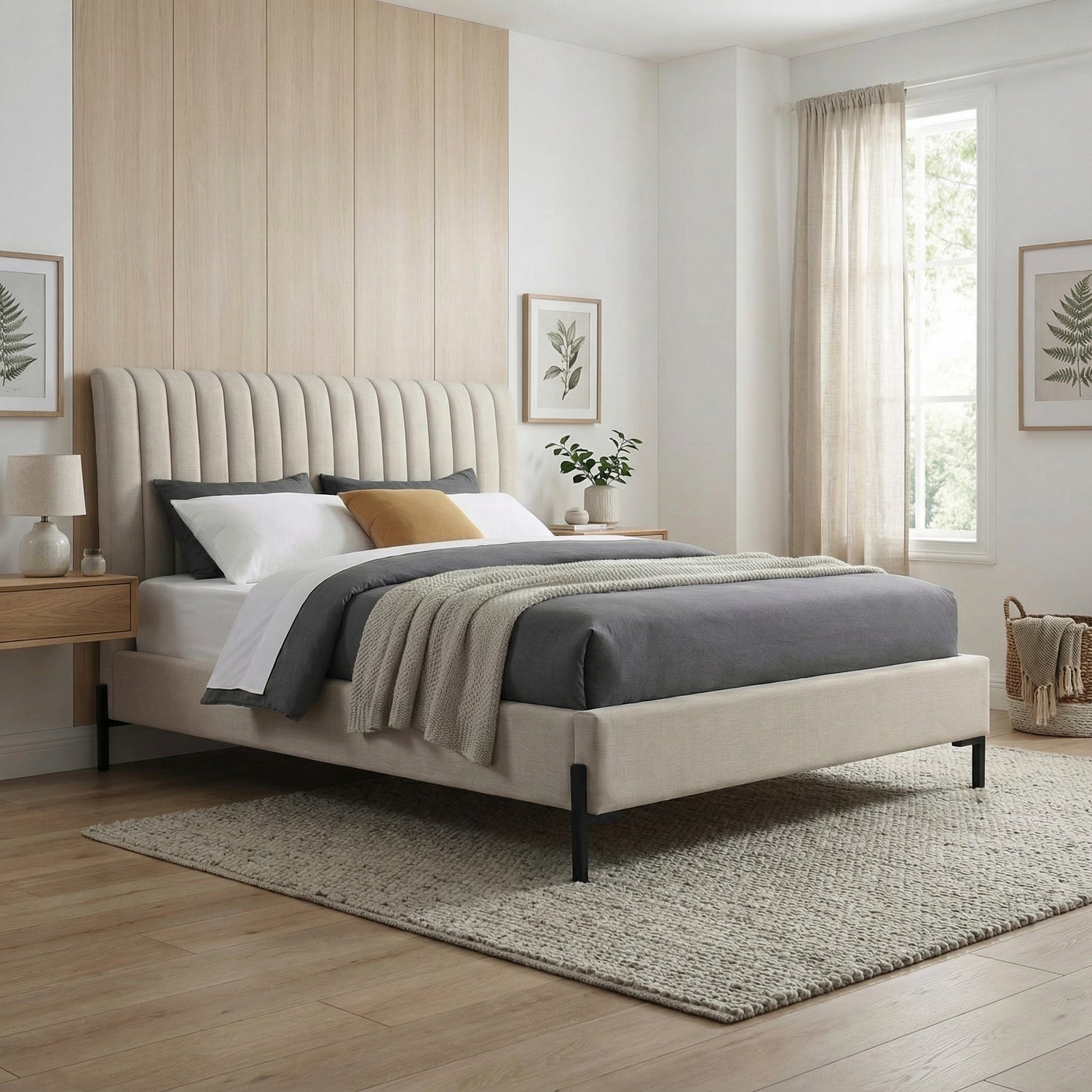 ROALY | מיטה זוגית מרופדת בבד אריג