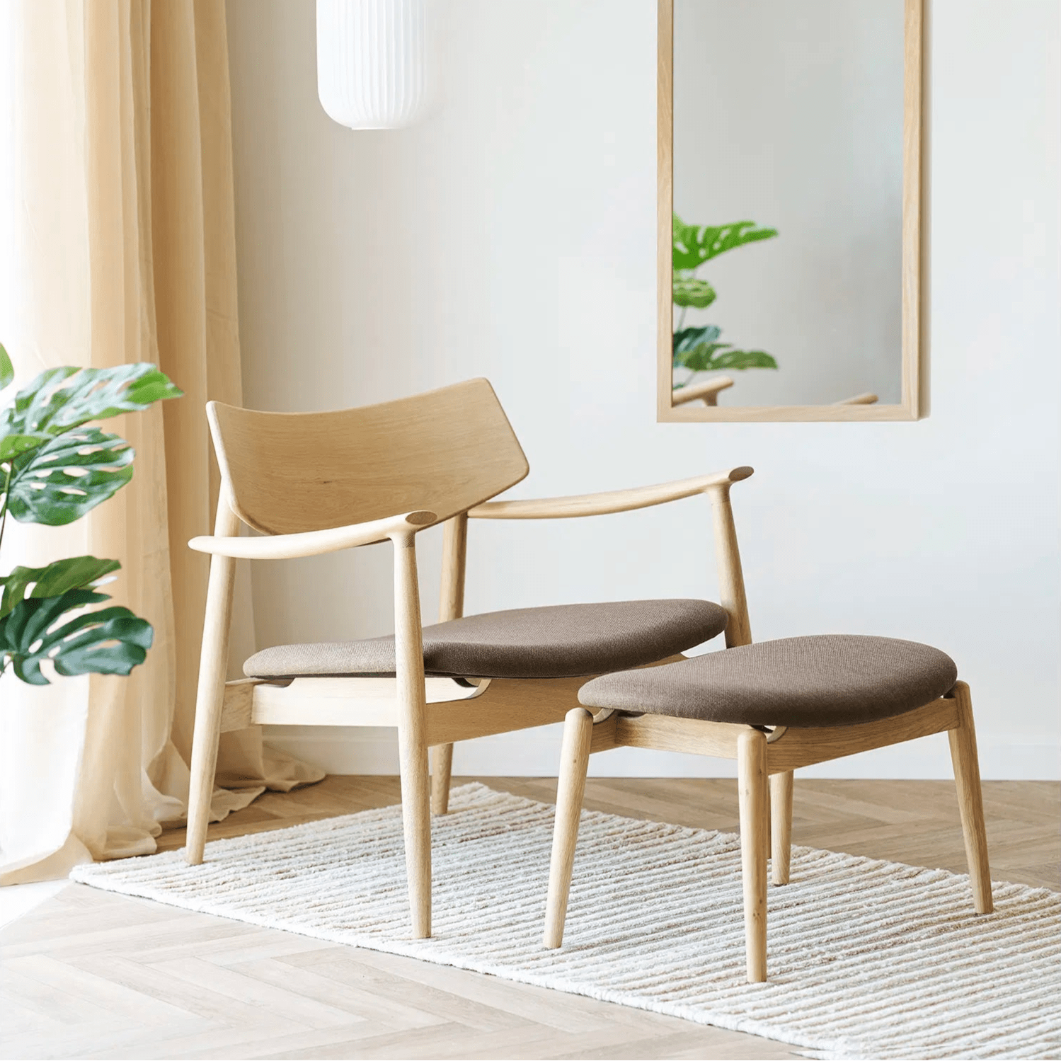 NISA | סטול מעץ אלון מלא מרופד אריג - KUALA