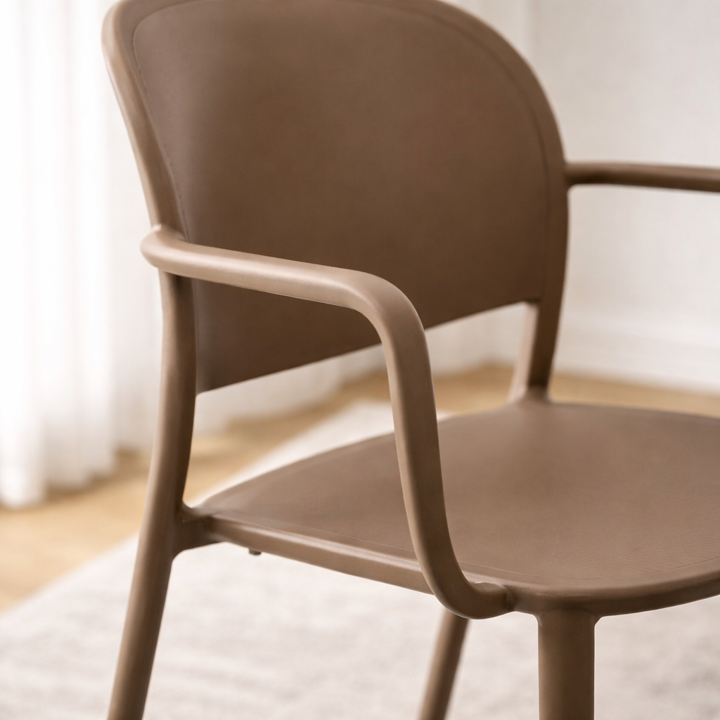 INGOLO | כיסא אוכל מפוליפרופילן ופיברגלס עם משענות יד