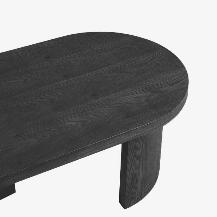 ELORA | שולחן סקנדינבי אובלי מעץ בגוון שחור