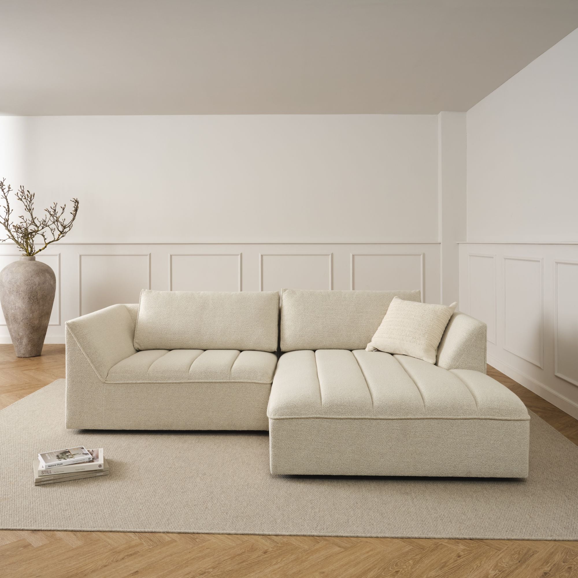 EIVVIEK | ספת שזלונג בעיצוב סקנדינבי ברוחב 242 ס"מ