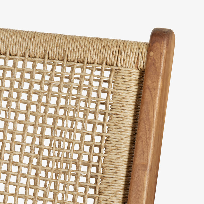 KELDAN | כורסא מעץ טיק בשילוב ראטן בגוון טבעי