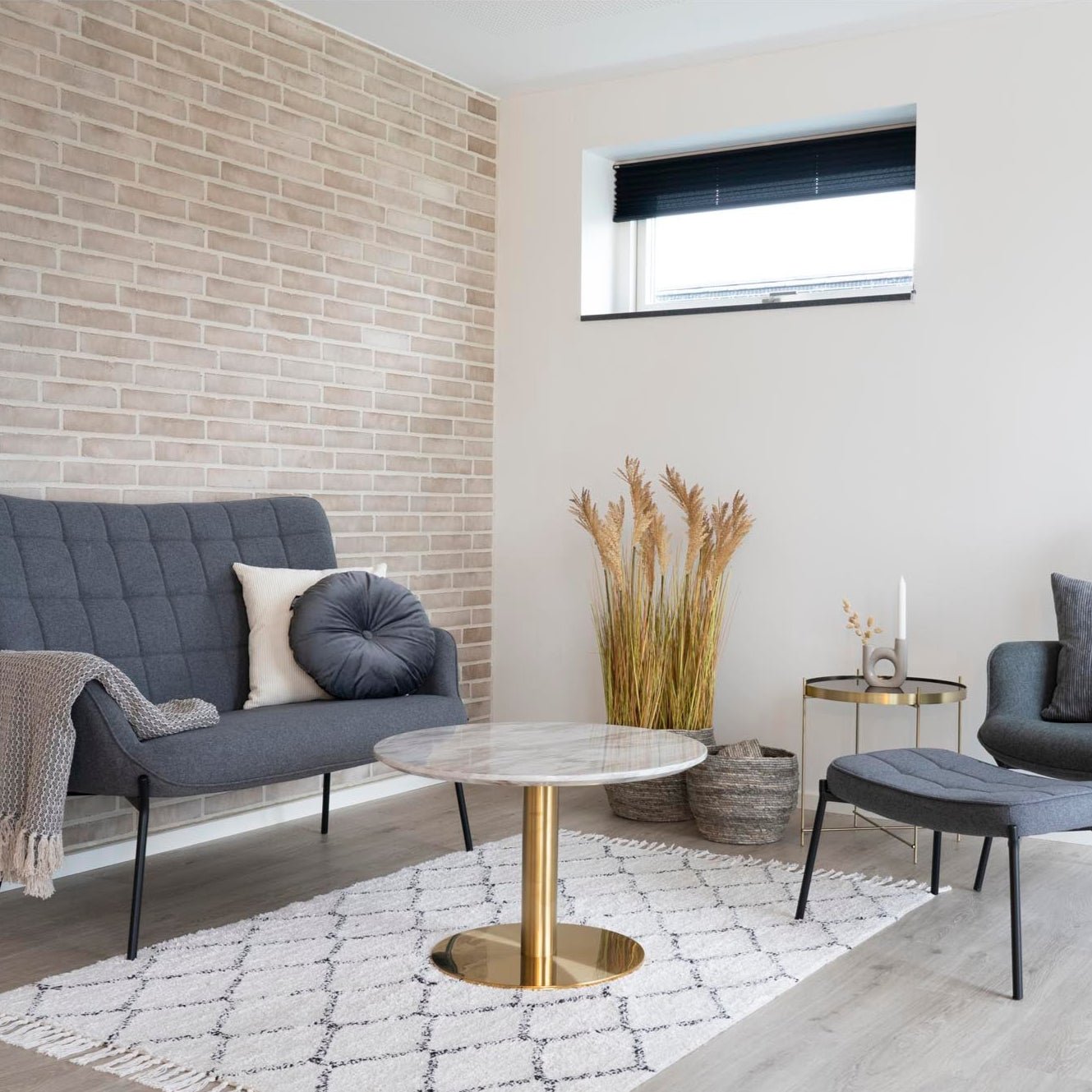 ZEMI | שולחן סלון עגול משיש ומתכת, קוטר 70 ס"מ