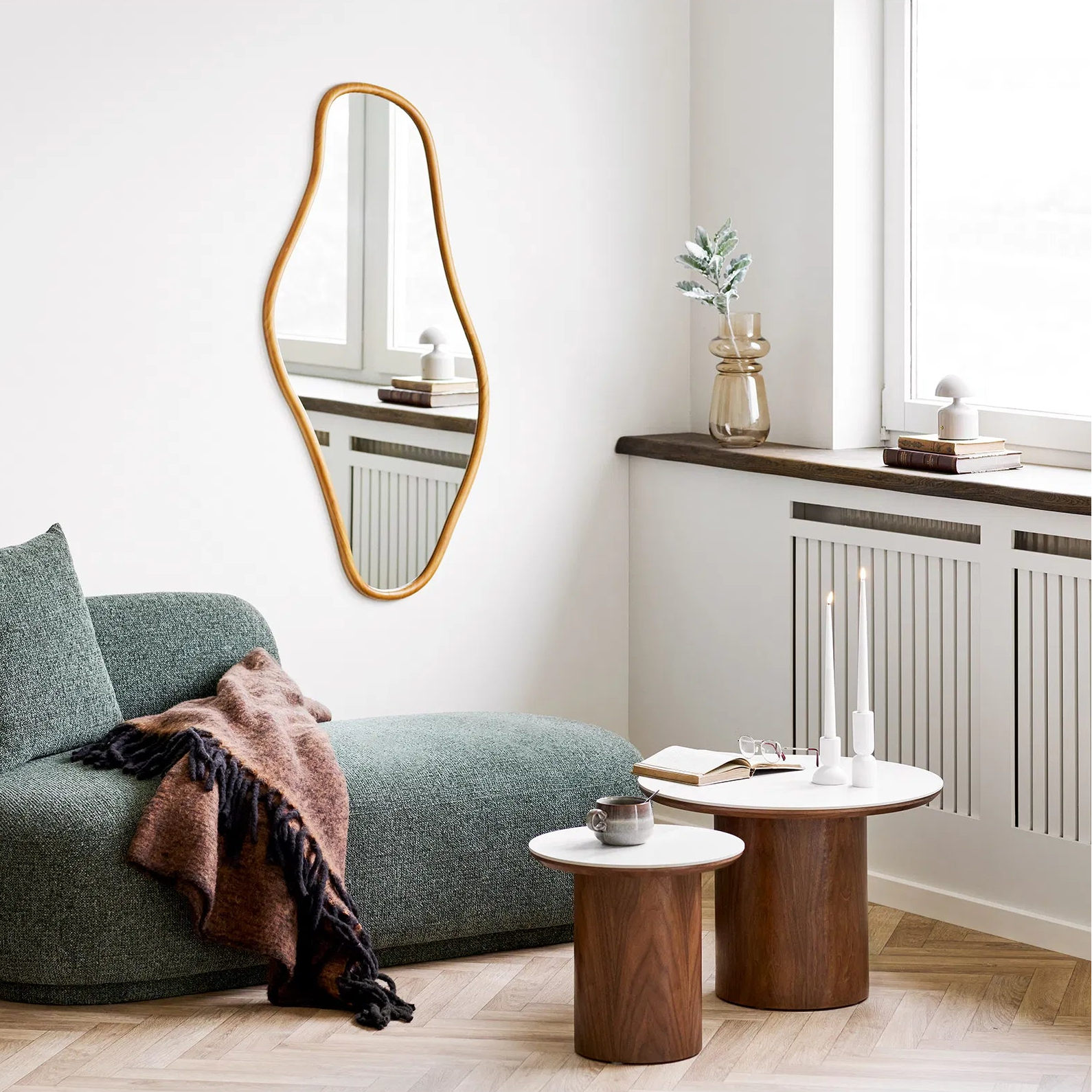 DAGB | שולחן סלון עגול מקרמיקה ועץ, קוטר 60 ס"מ