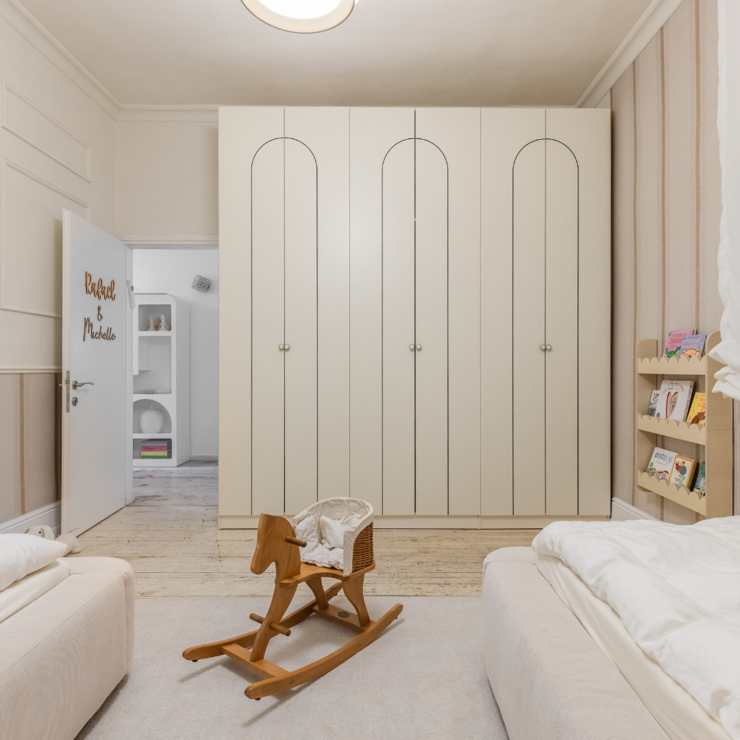 NALI | ארון דלתות פתיחה בחיפוי מלמין