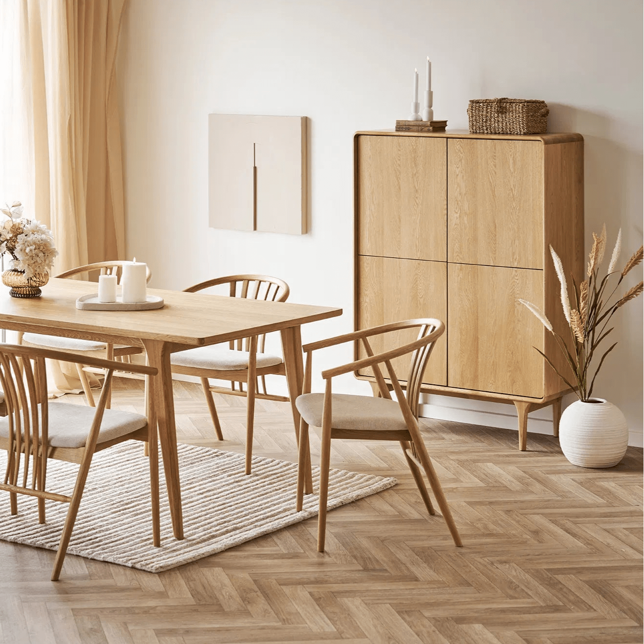 SULE | שידת אחסון מעץ עם מדפים סגורים