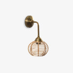 MIMO | מנורת קיר ממתכת בשילוב ראטן