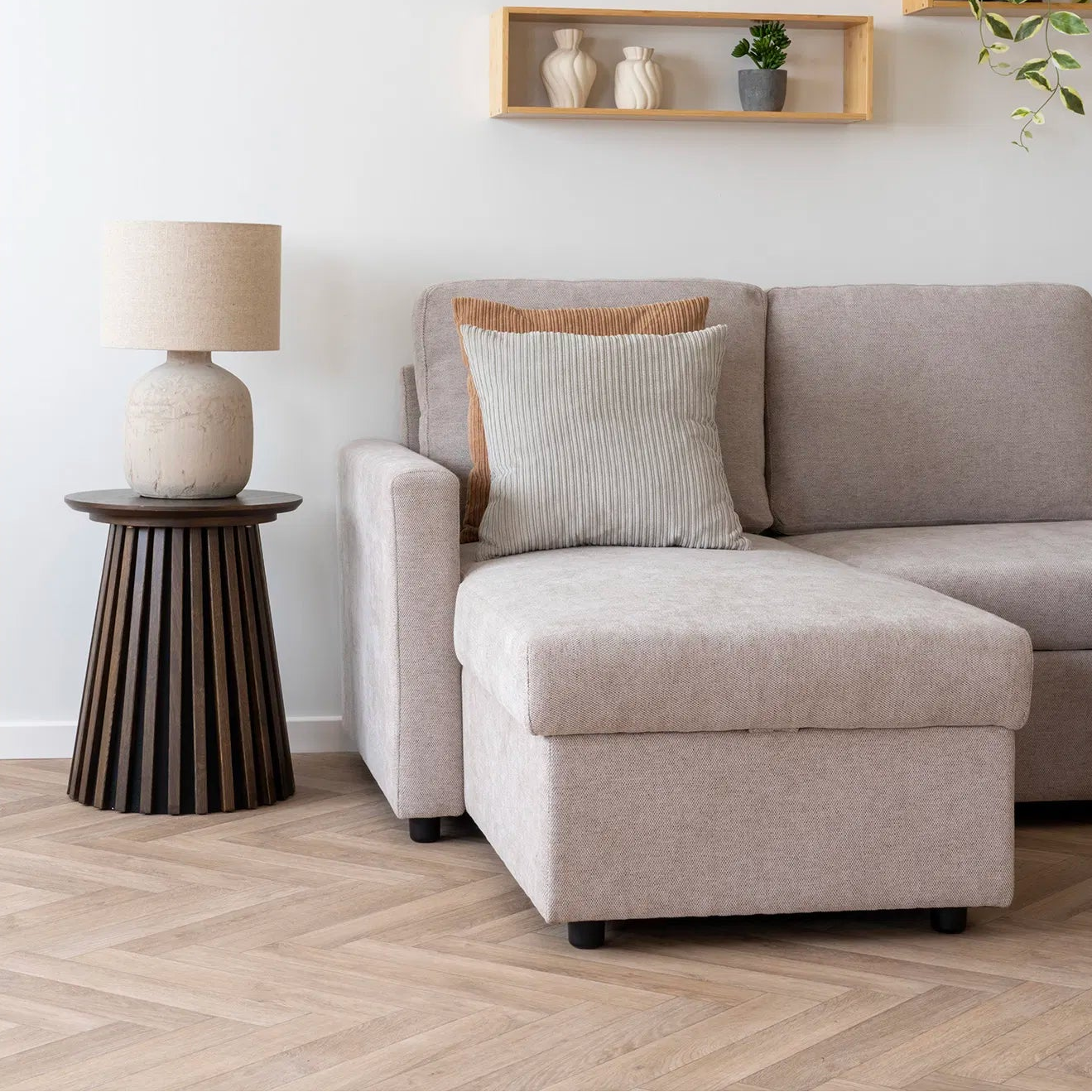 DIVA | כרית מבד אריג עם פסים בגוון בז' - KUALA