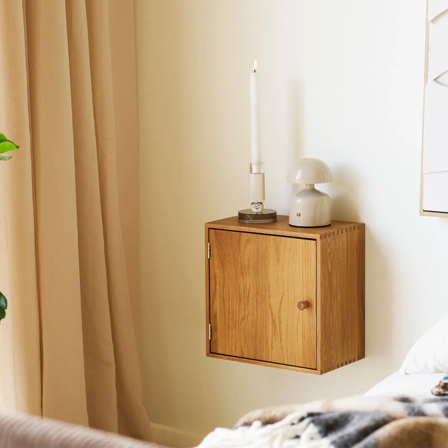 ZULE | יחידת מדפים לתליה מעץ אלון מלא, 30/30 ס"מ - KUALA