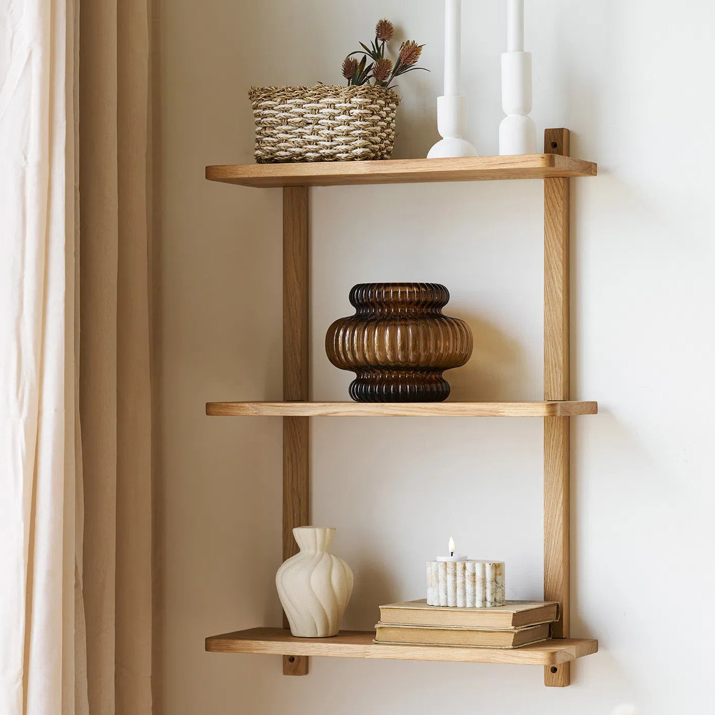 CLAR | יחידת מדפים לתליה מעץ אלון מלא - KUALA