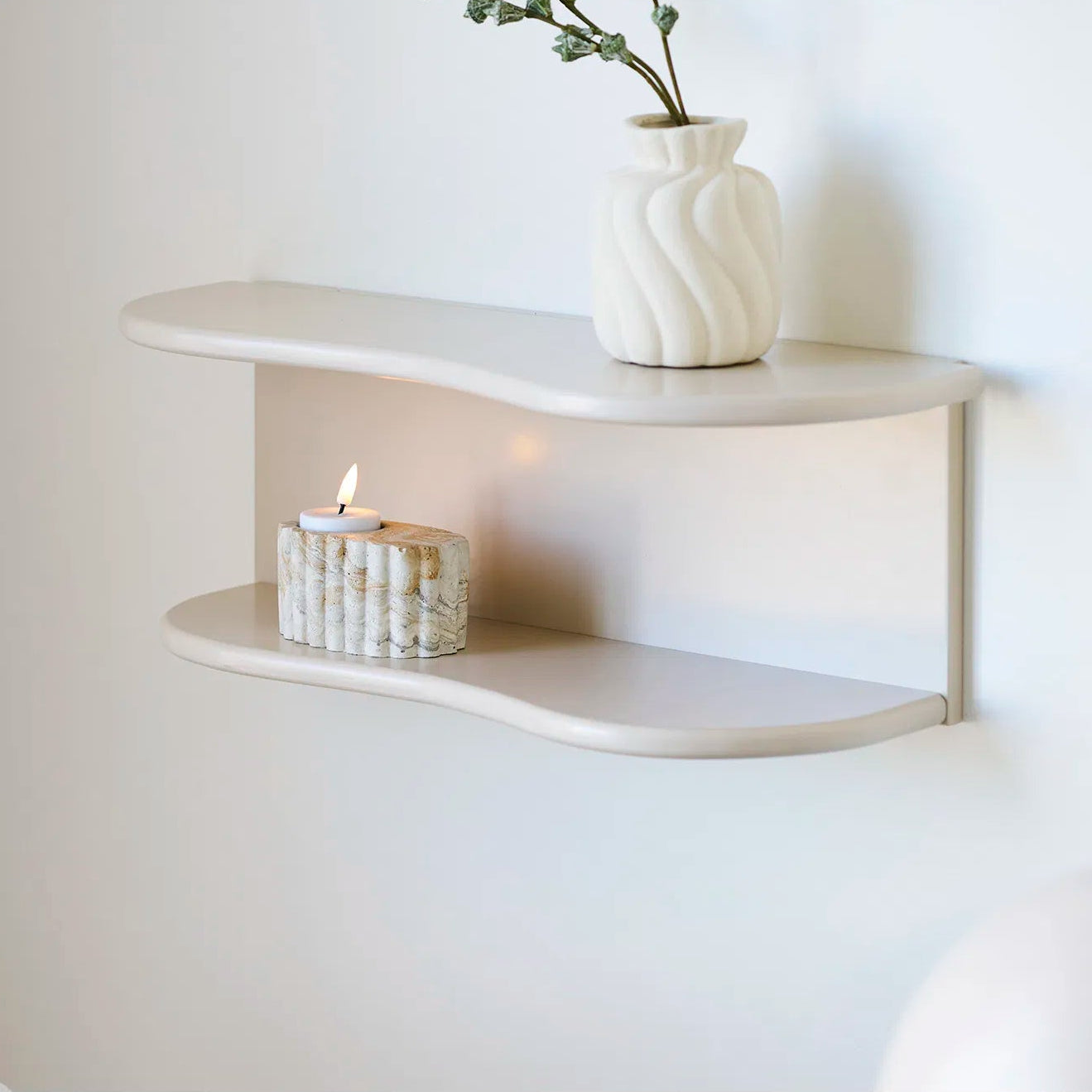 CLARX |  מדף קיר דו קומתי מעץ, עם דופן מעוגלת - KUALA