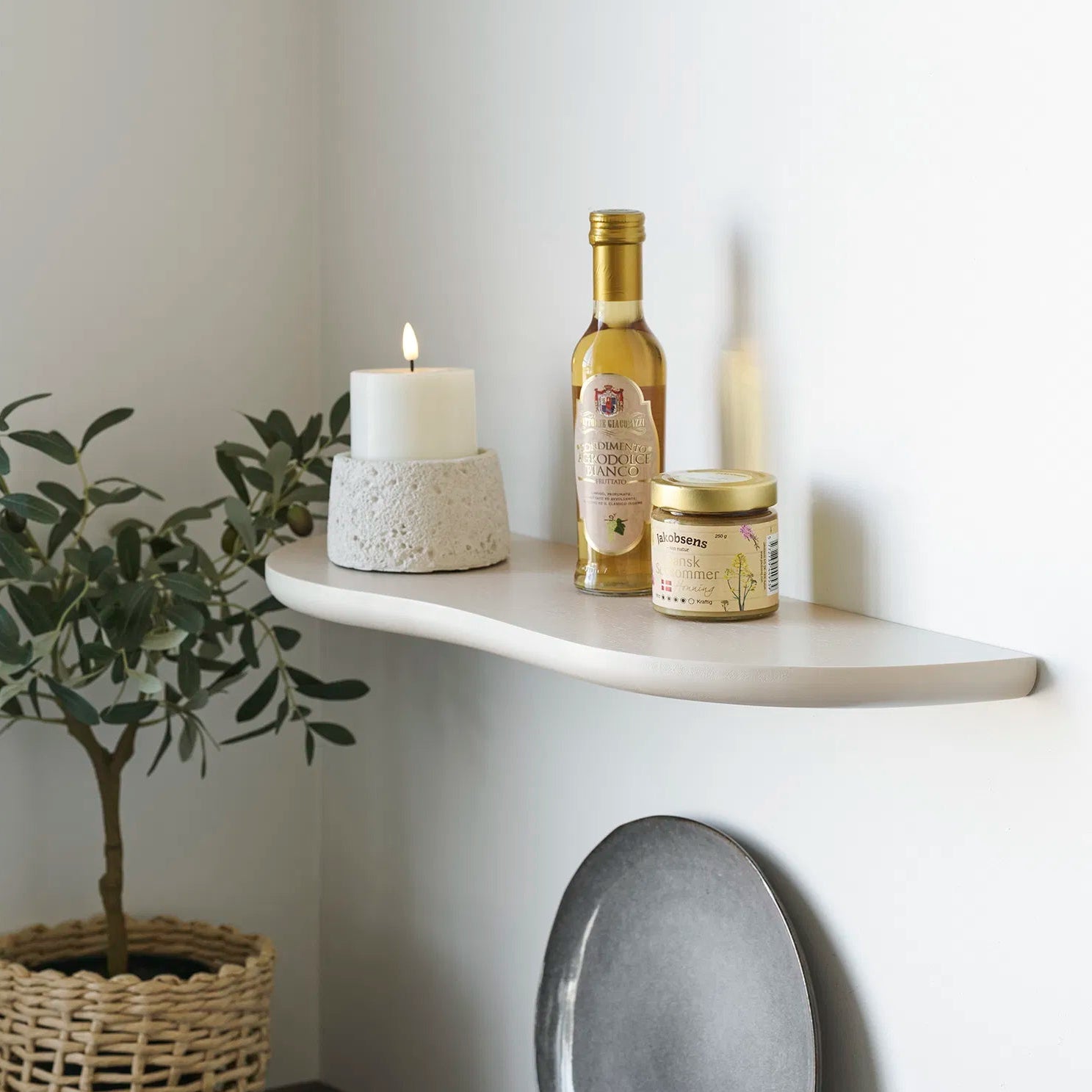 SOFA |  מדף קיר מעץ, עם דופן מעוגלת - KUALA