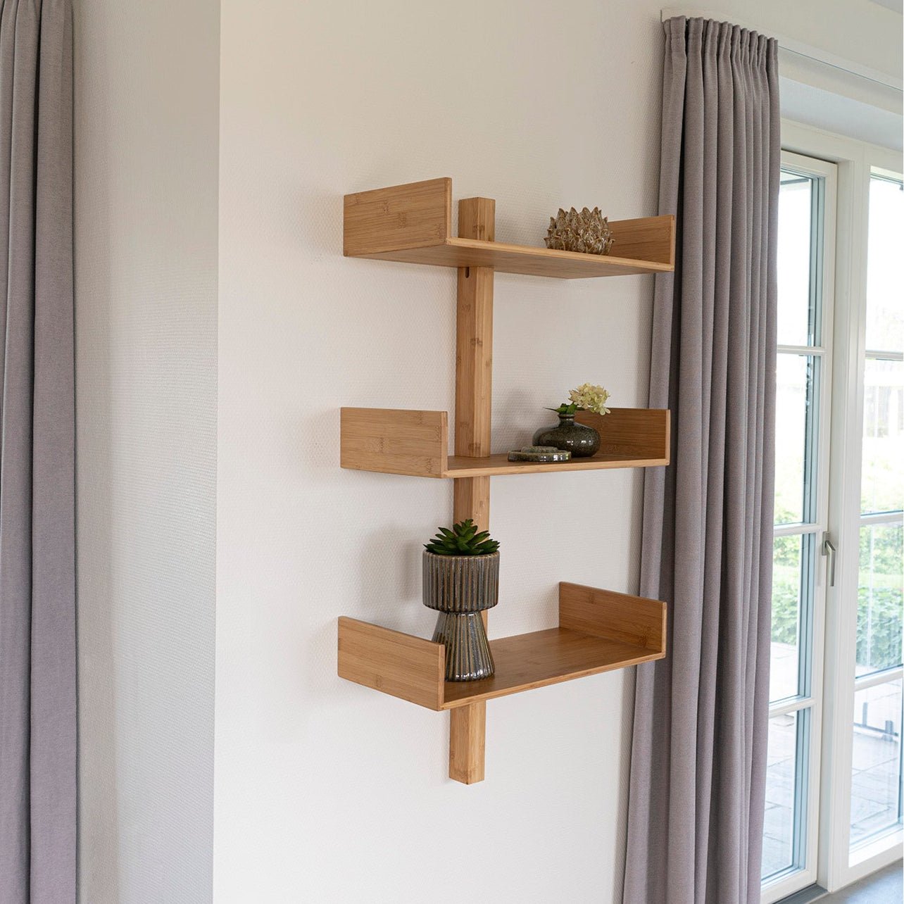 ARELAN | מדף קיר 3 קומות מבמבוק