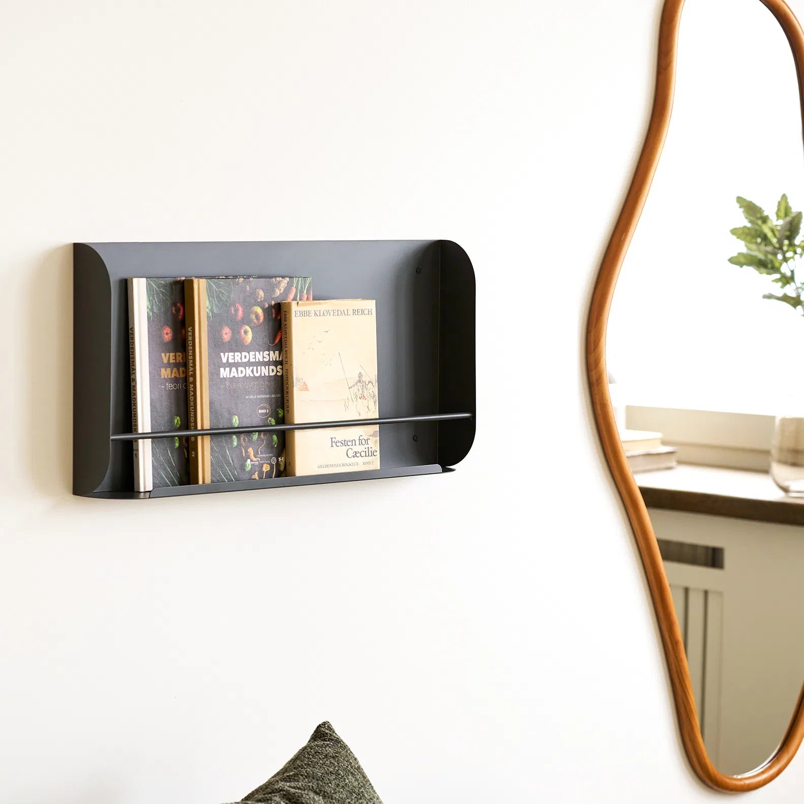 STILEN | מדף קיר ממתכת - KUALA