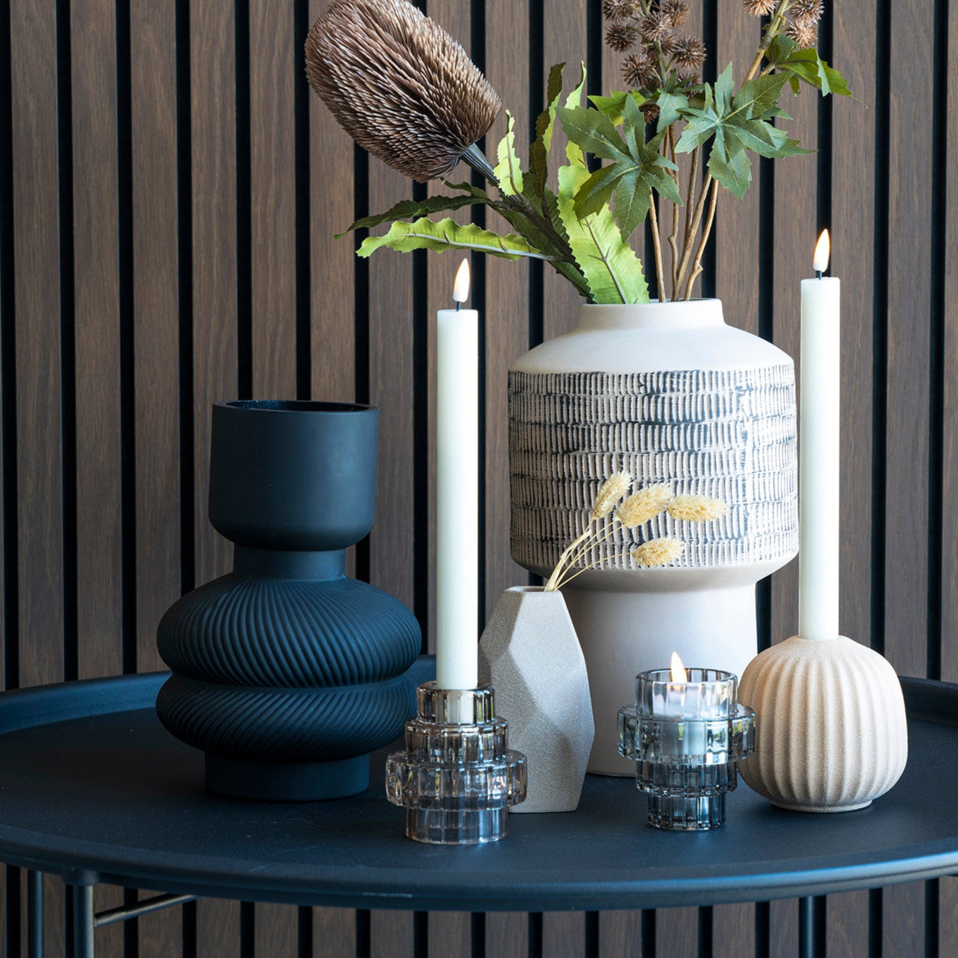 TEDU | אגרטל זכוכית אטומה בגוון שחור