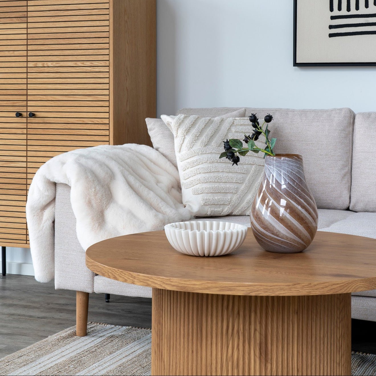 VOZA | אגרטל זכוכית מעוצב בגוון חום