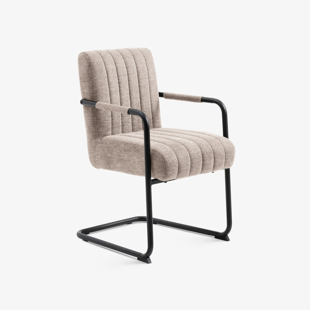 MAX | כיסא מנהלים מרופד ומעוצב בסגנון מודרני