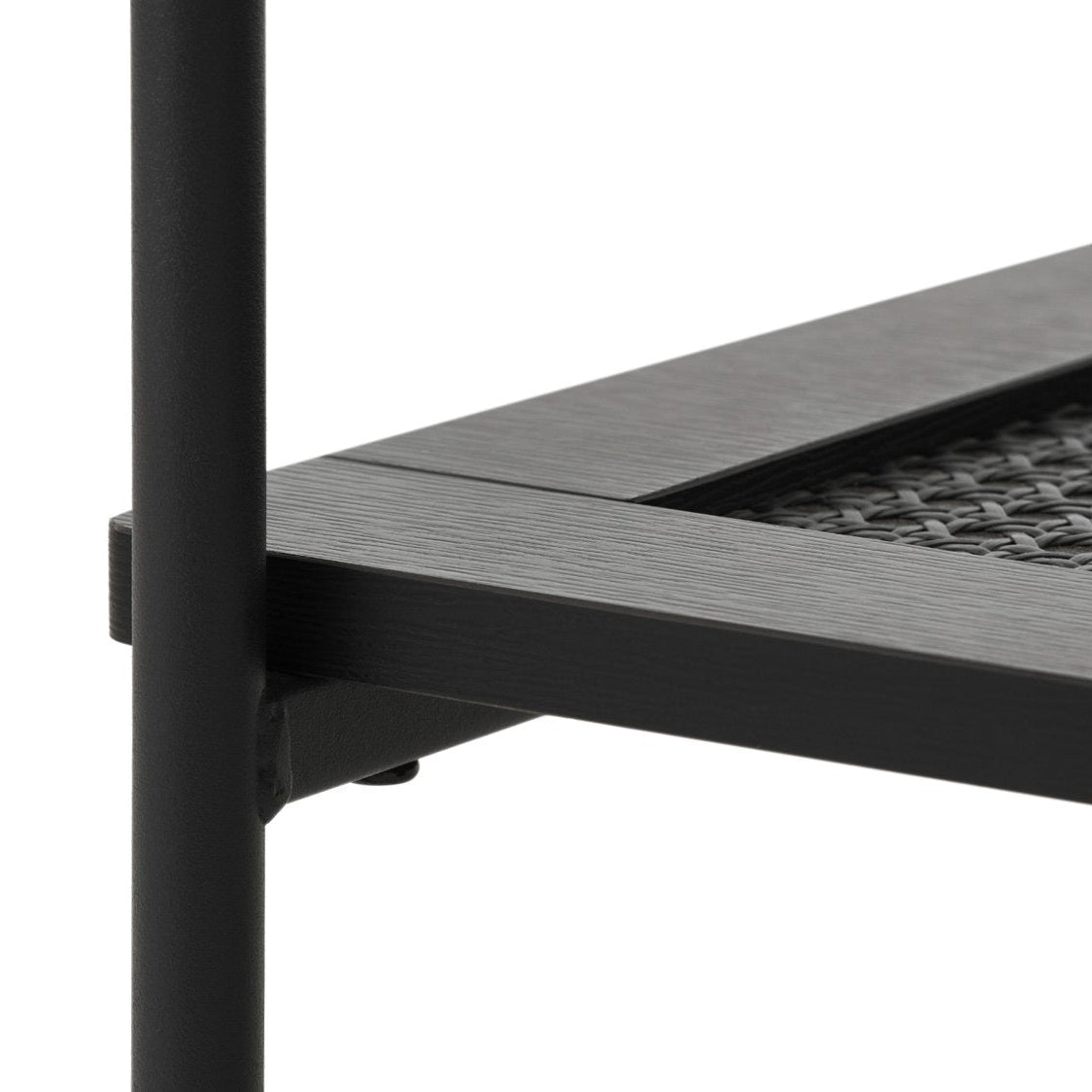 BIBE | שולחן צד ריבועי 45/45 ס"מ, ממלמין, ראטן ומתכת, עם מדף פתוח