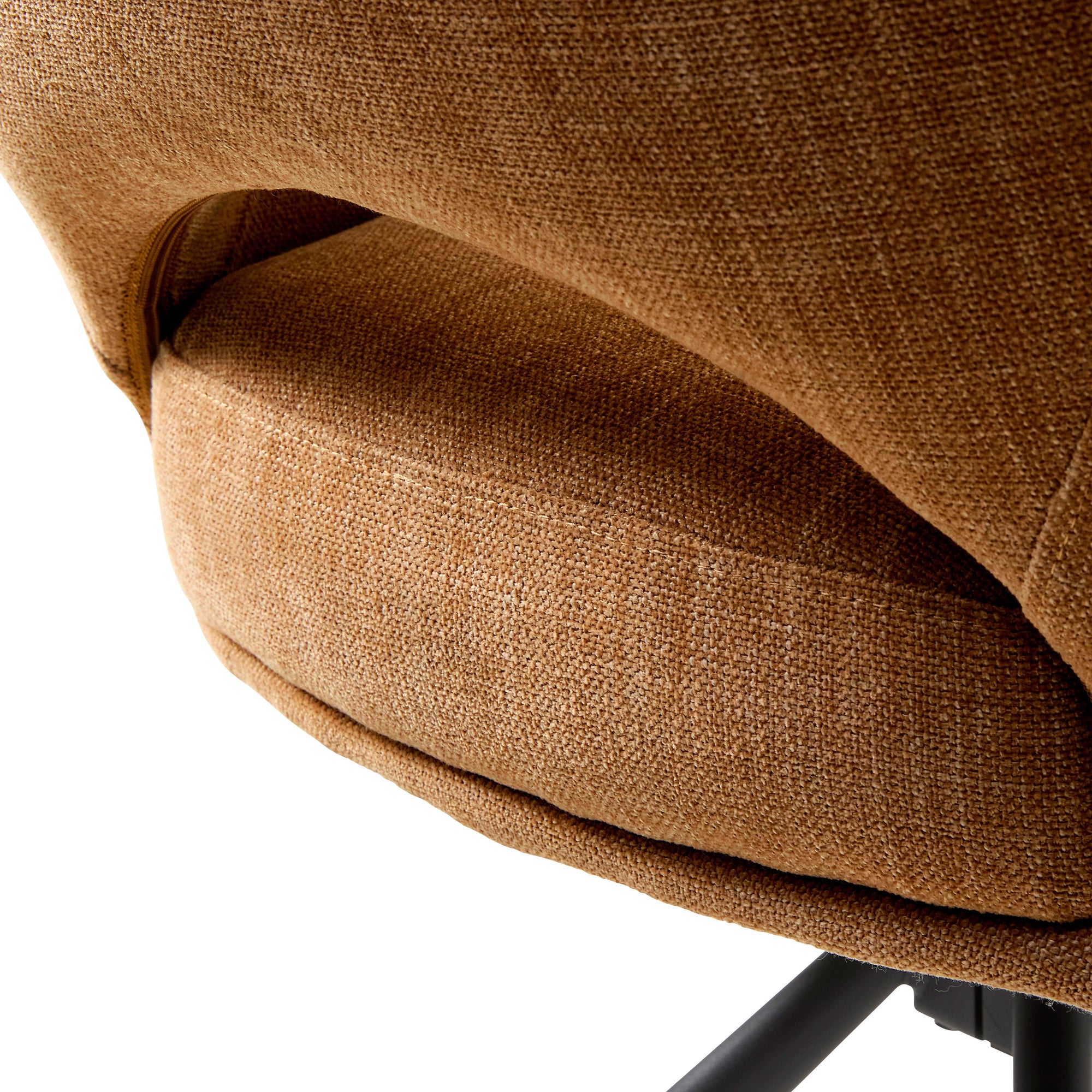 LIZIKE | כיסא מרופד ומעוצב בסגנון מודרני