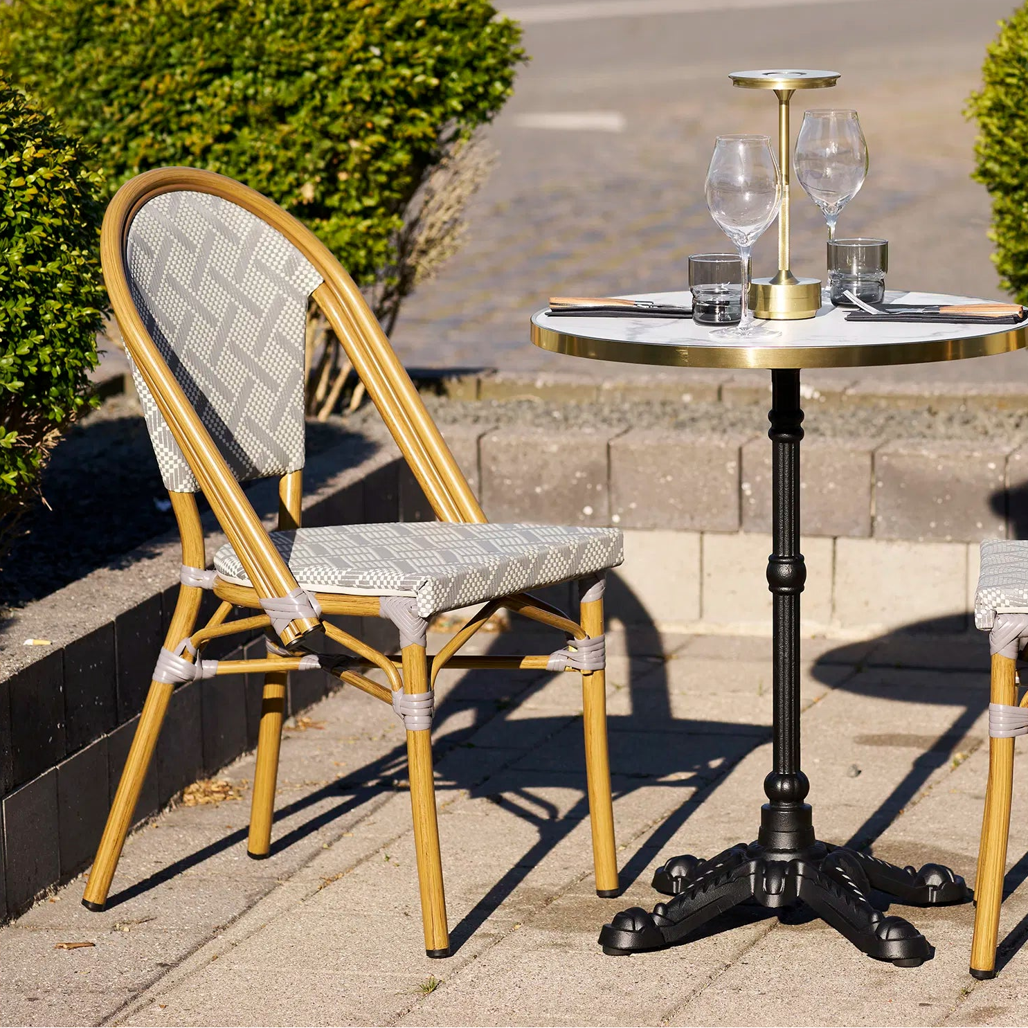 ROMU | כיסא אוכל מאלומיניום בשילוב טקסטילן - KUALA