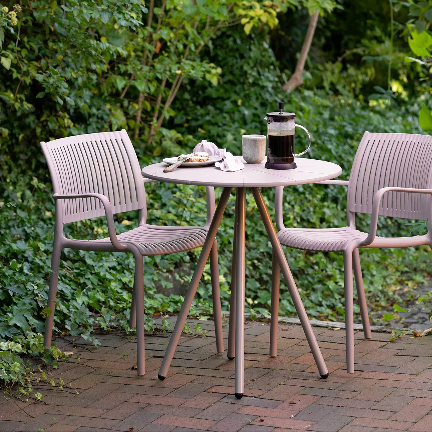 ARI |  כיסא אוכל פולימרי עם משענת יד - KUALA