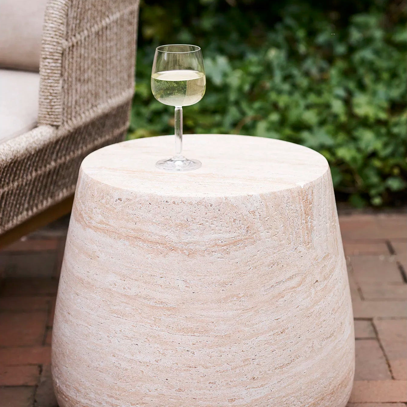 RYN | שולחן צד עגול לגינה מפייברקלי, קוטר 47.5 ס"מ - KUALA