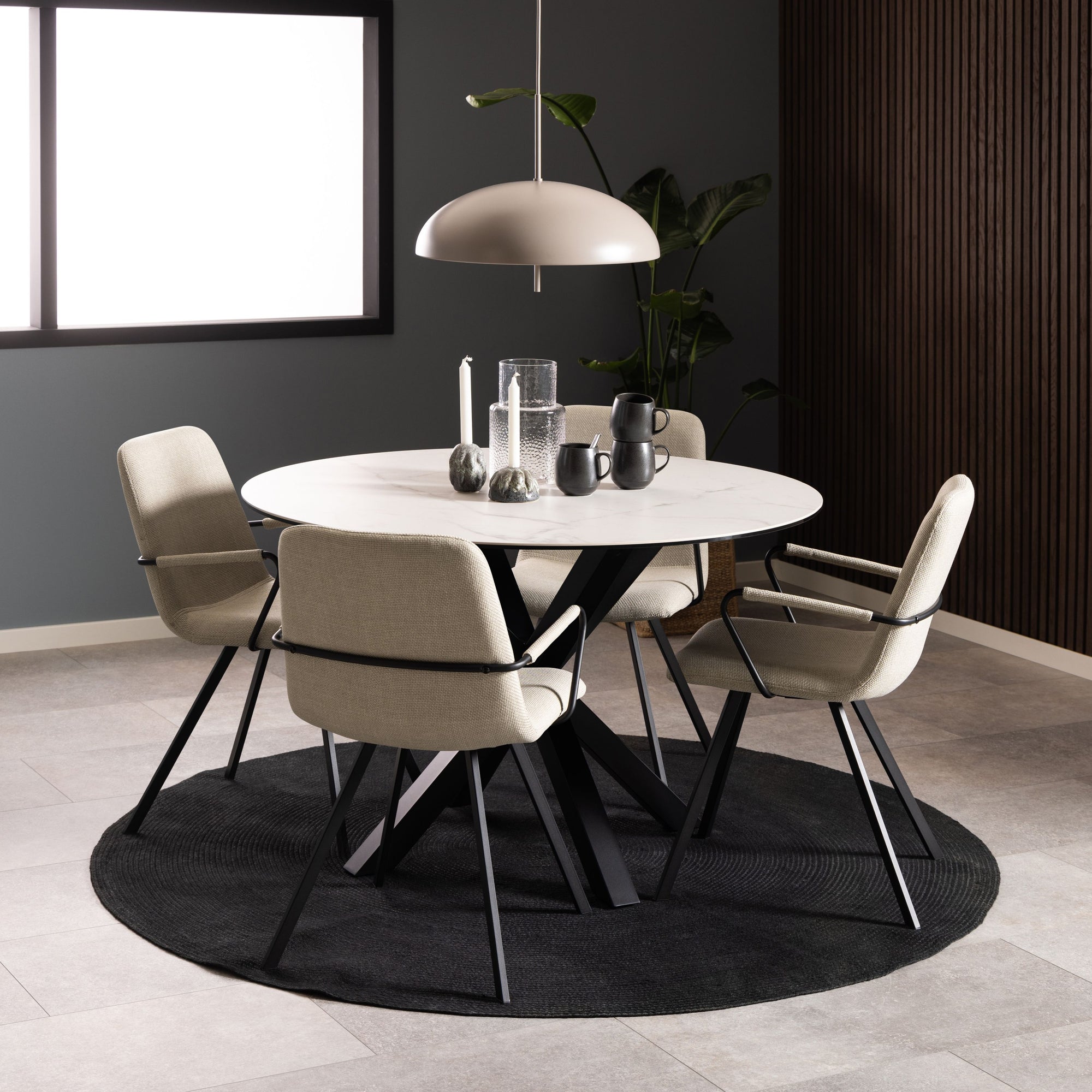 SKIDELBER | שולחן אוכל עגול קוטר 120 ס"מ, עד 6 סועדים