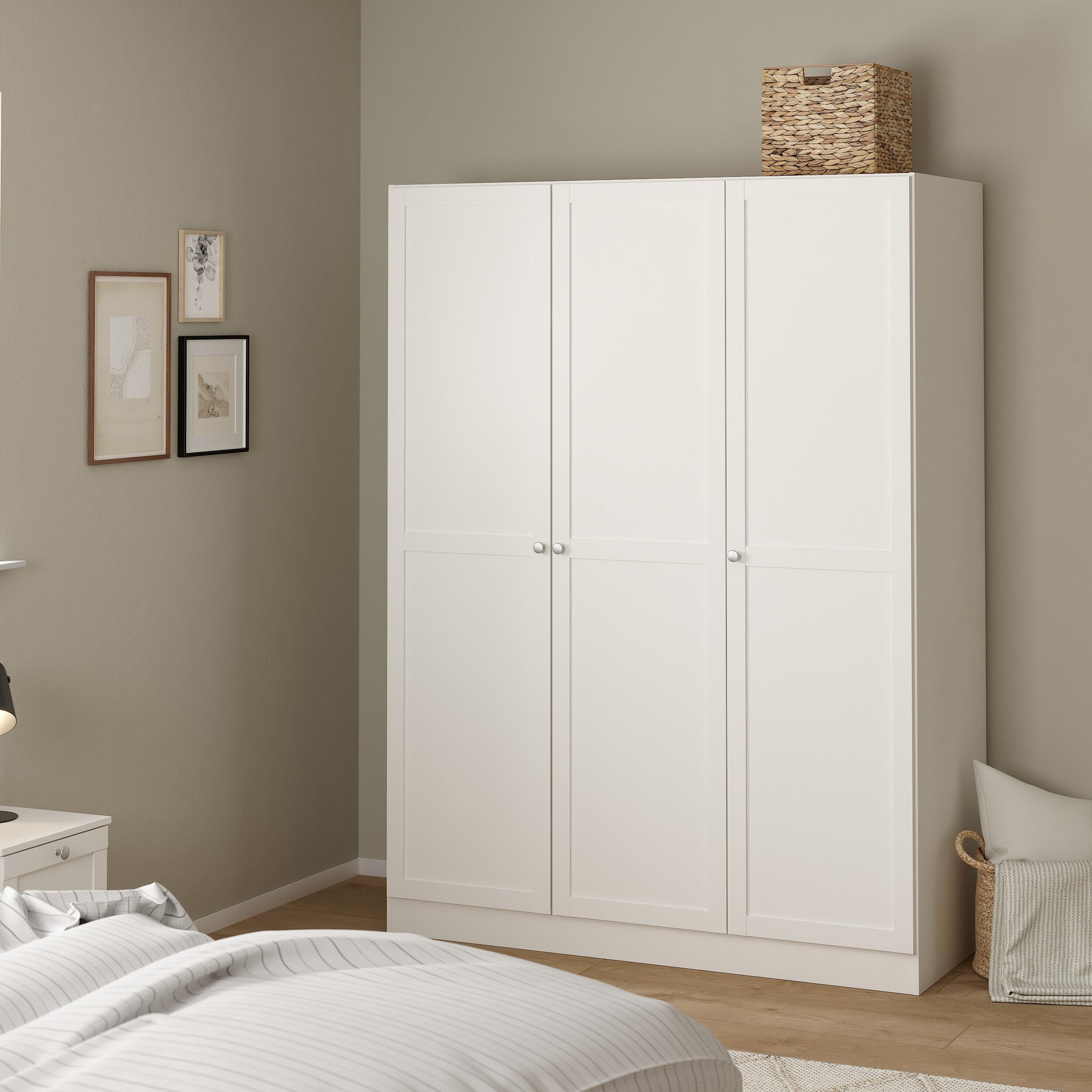 TOVEH | ארון פתיחה 3 דלתות בחיפוי מלמין - KUALA